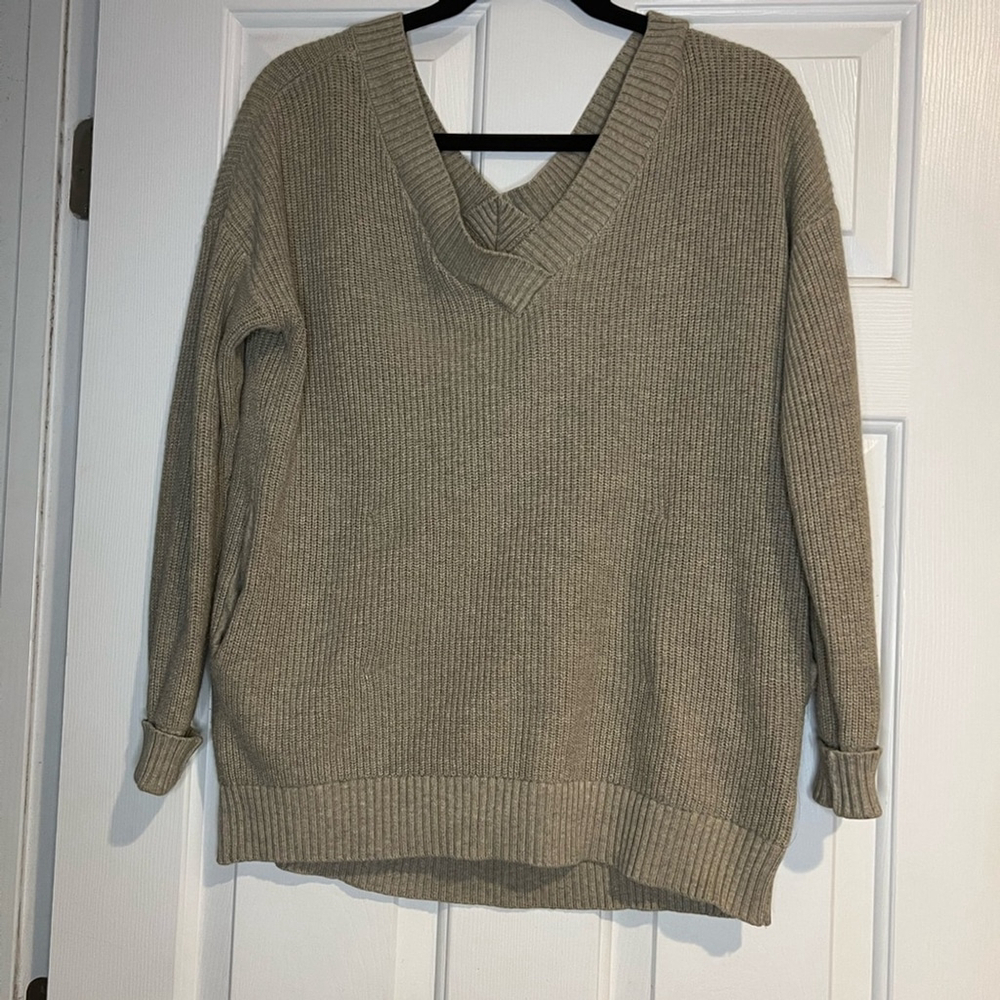 Victoria’s Secret Women's V-Neck Sweater - Tan